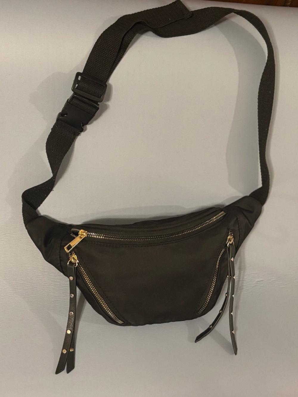 Like Dreams LD Black Nylon Fanny Pack